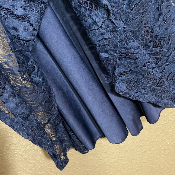 CITY TRIANGLES Scalloped Lace A-Line Dress - Picture 15 of 15